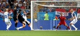 Croacia gana y se clasifica a octavos